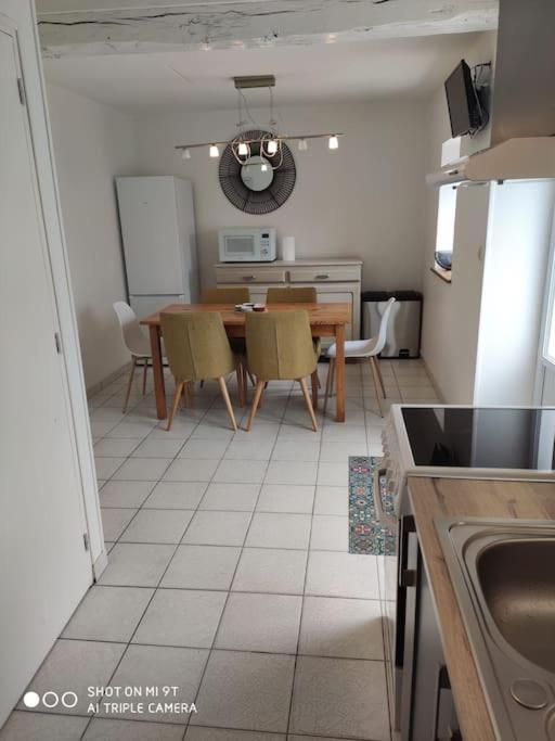Appartement Gite Au Coeur De La Baie Du Mont-Saint-Michel à Baguer-Pican Extérieur photo